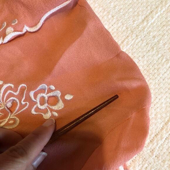 VTG Bob Mackie Wearable Art Silk Blouse Tag 1X Fits XL Peach Embroidered Floral - Picture 8 of 12